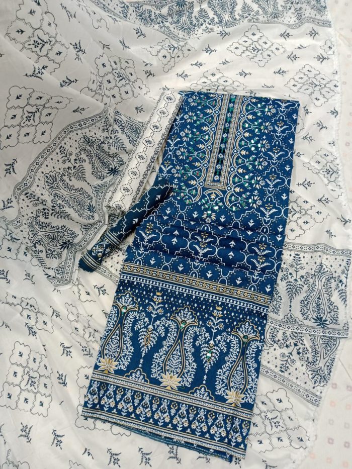 এম্ব্রয়ডারী এবং গ্লাস ওয়ার্ক থ্রি-পিস - Image 5